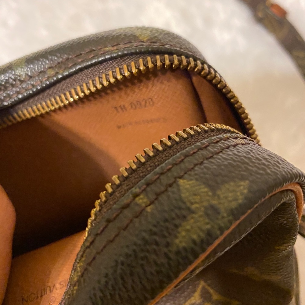 Authentic Amazon PM sling bag - Picture 9 of 15